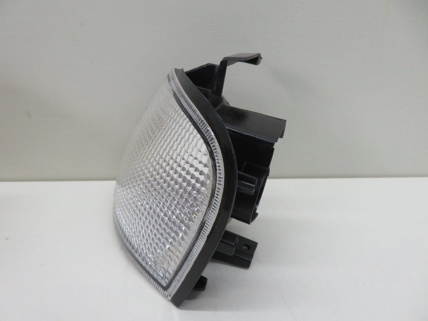 FRONT NS PASSENGER INDICATOR LIGHT FOR NISSAN PRIMERA 1990-1996