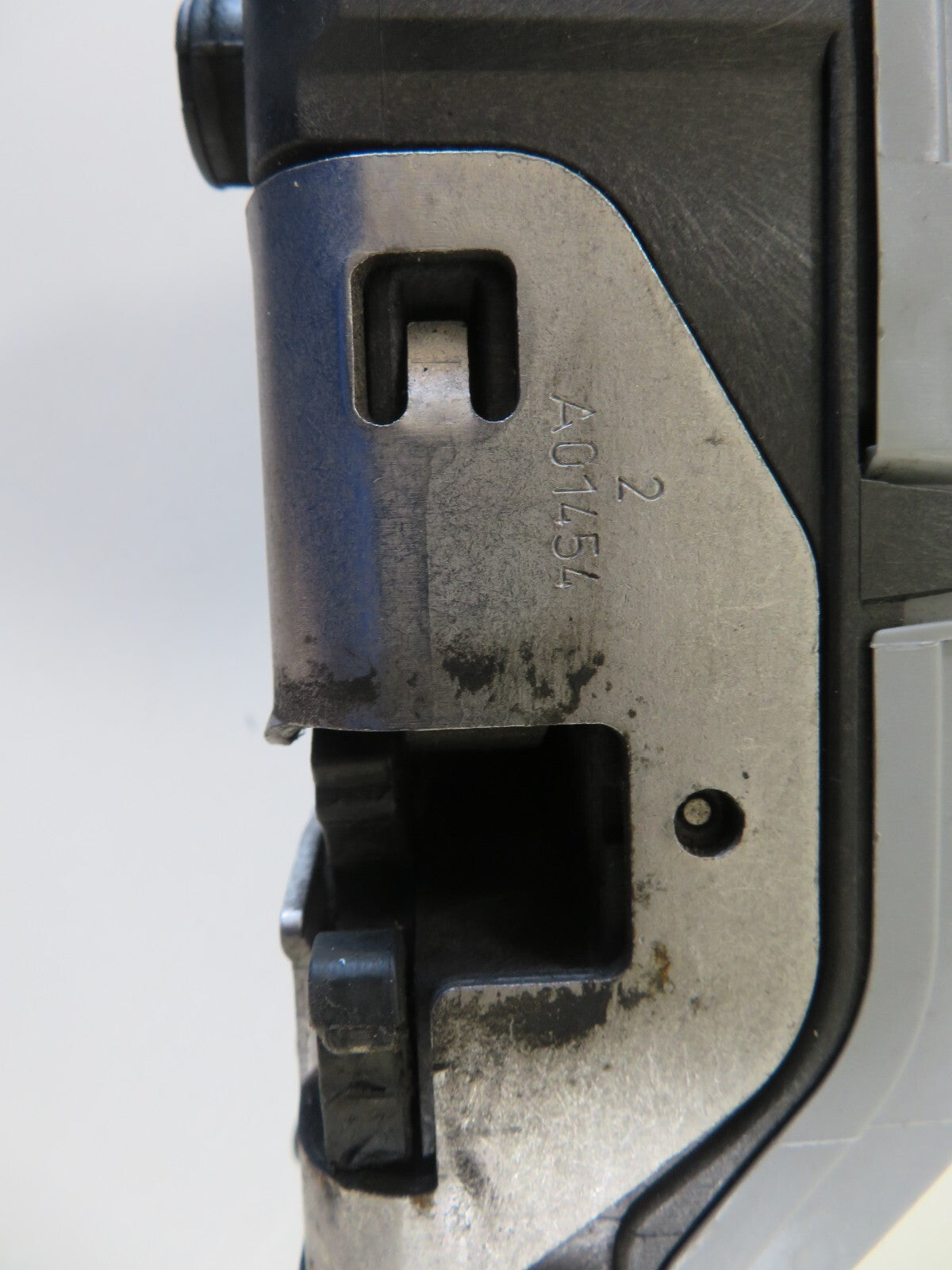 PEUGEOT 308 OSR DOOR LOCK CATCH 2007-2013 1410-1