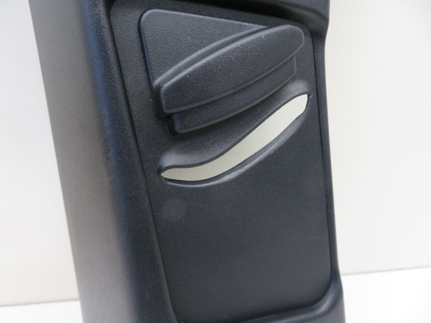 FORD FOCUS ST 225 NS PASSENGER B PILLAR TRIM 4M51-B24583-A 2006-2010 1232-5