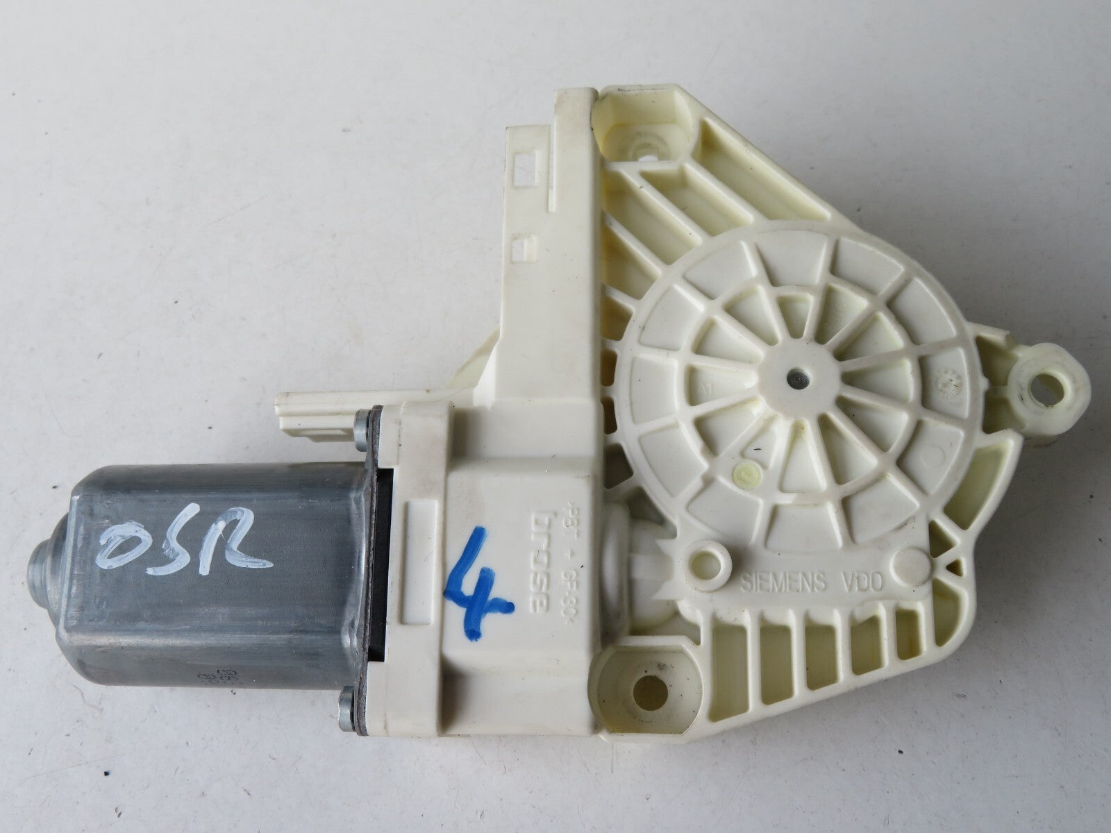 LAND ROVER DISCOVERY 3 OSR WINDOW MOTOR 09026-617 2005-2009 AMS1115-4