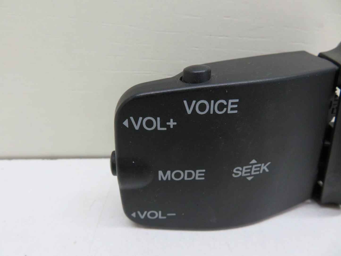 FORD FOCUS ST225 STEERING WHEEL VOLUME CONTROL SWITCHES 2005-2010 #1411-22