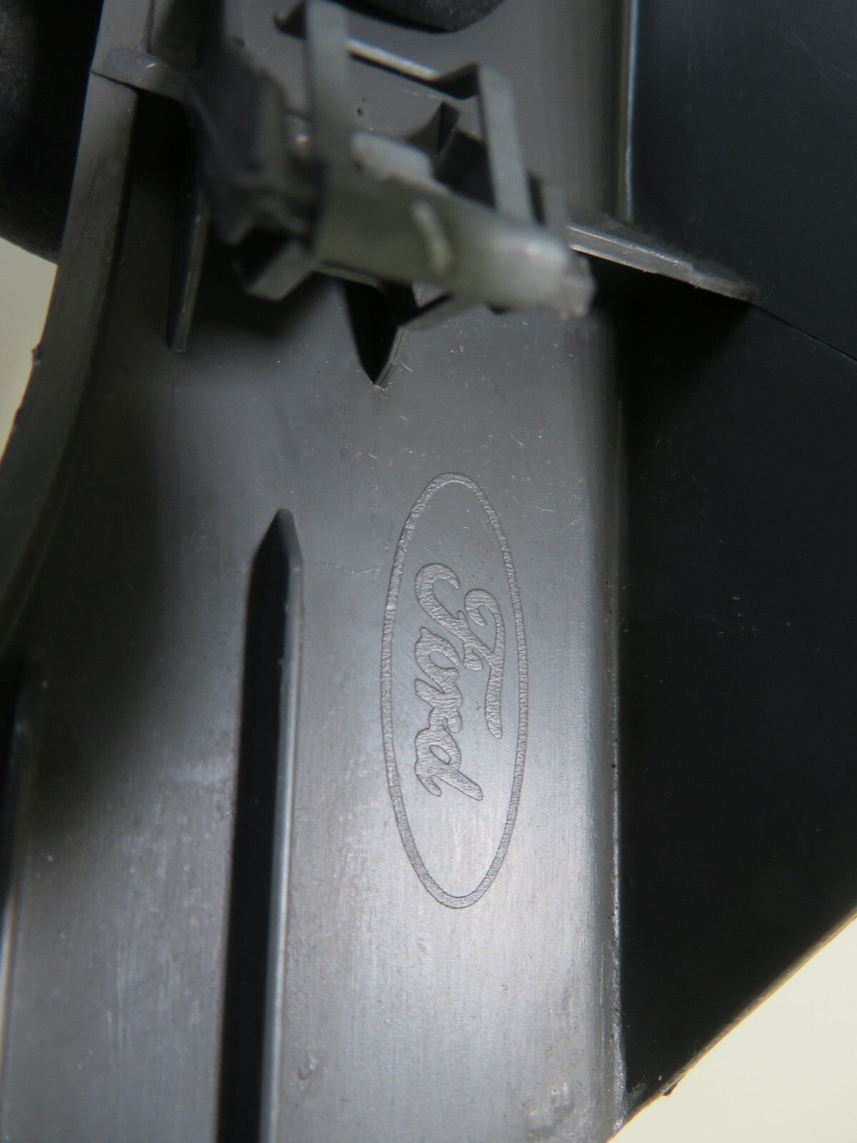 FORD FOCUS MK2 DASHBOARD PASSENGER END TRIM 2004-2011 1744-7