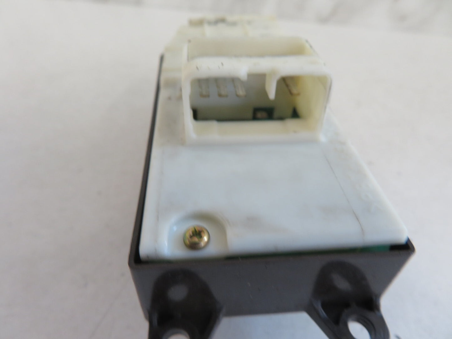 TOYOTA COROLLA LHD WINDOW SWITCHES MIXA1157-8