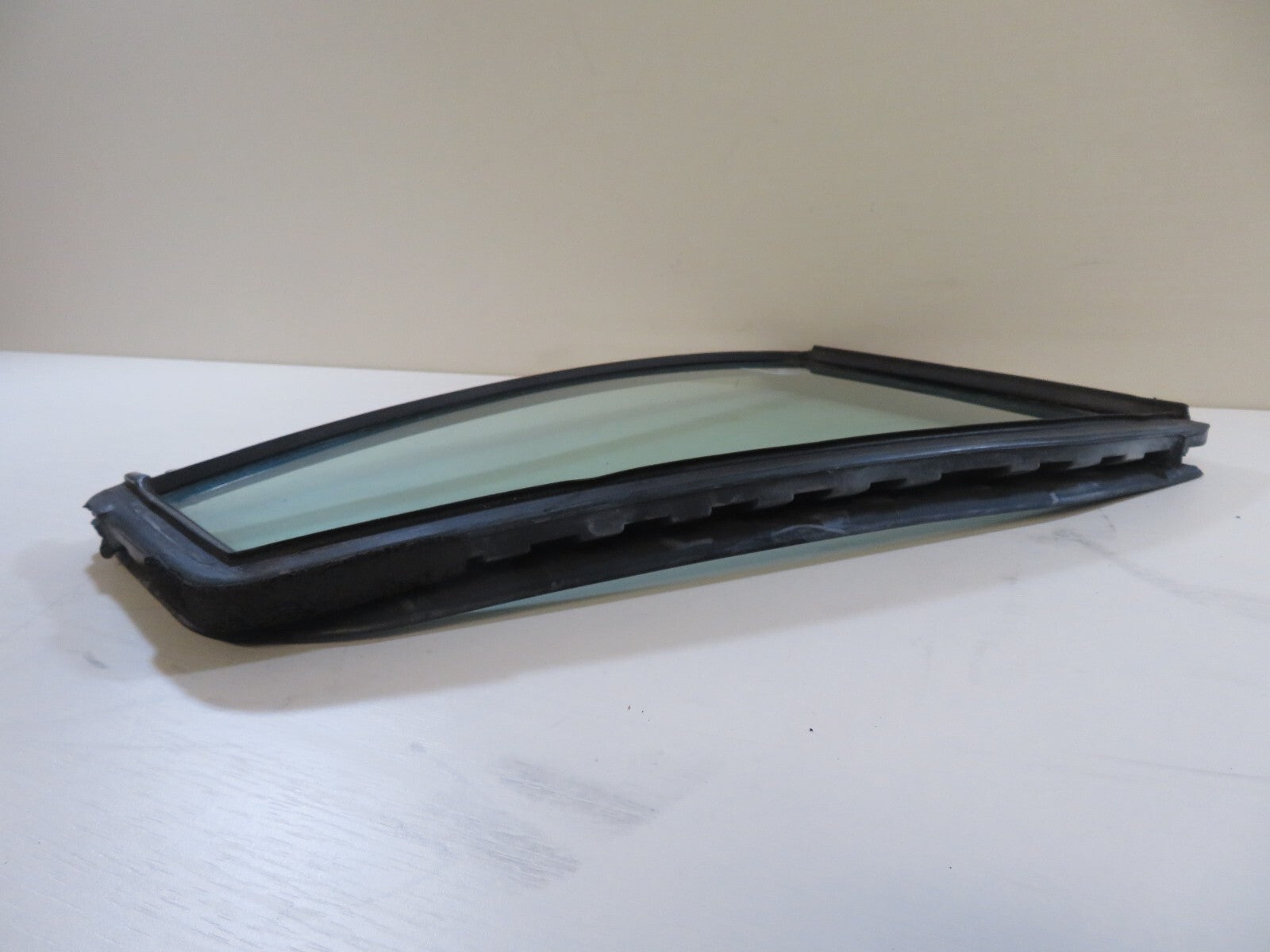 RENAULT LAGUNA OSR DRIVER REAR QUARTER GLASS ESTATE 2001-2007 MIX1632-5