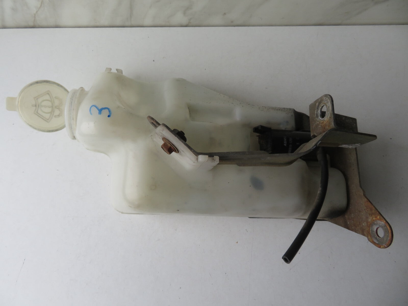 MAZDA MX5 MK2 WINDSCREEN WASHER BOTTLE WITH PUMP 1998-2005 A1204-3