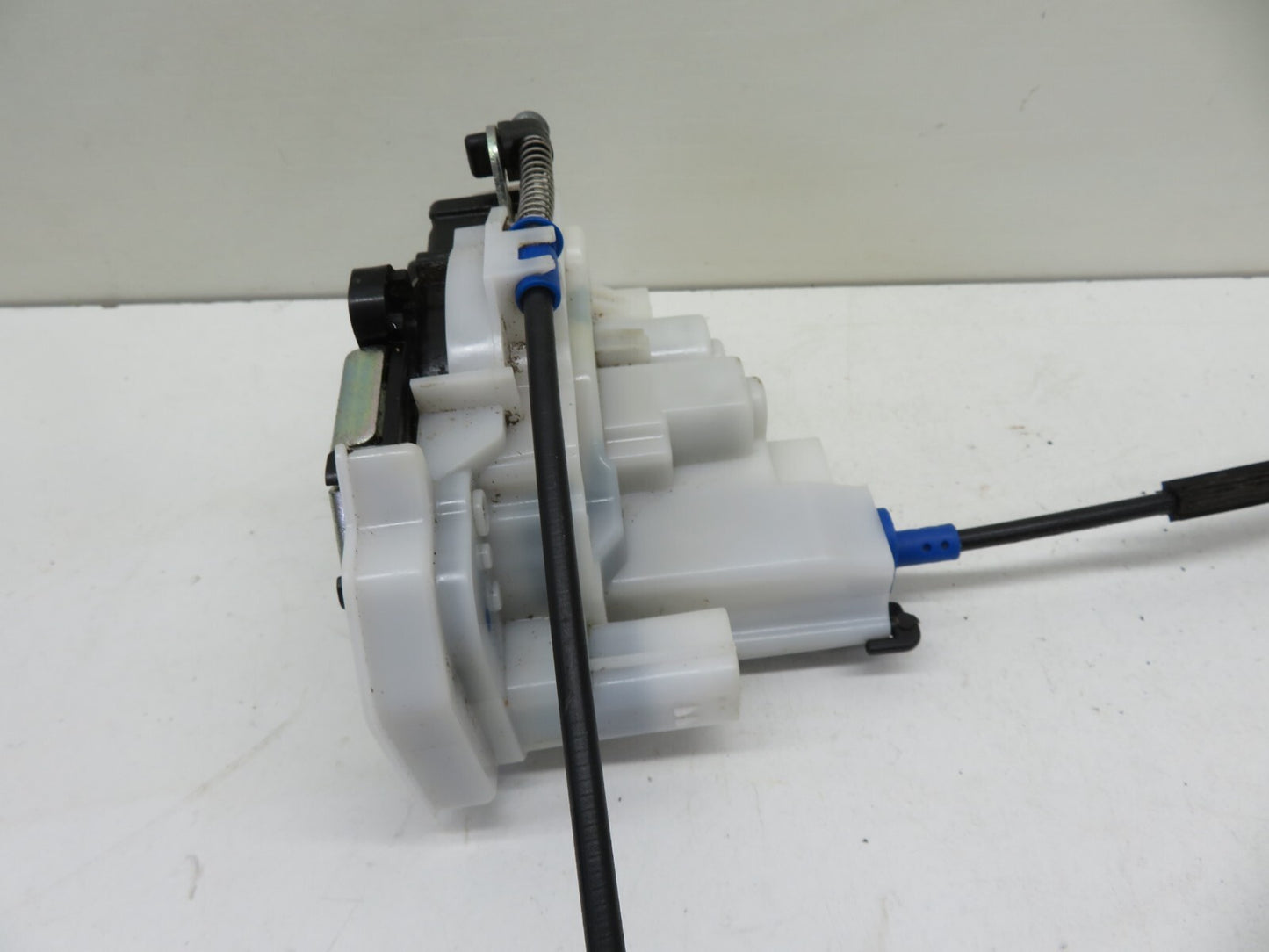 PEUGEOT BIPPER NSF DOOR LOCK CATCH 2008-2015 1734-12