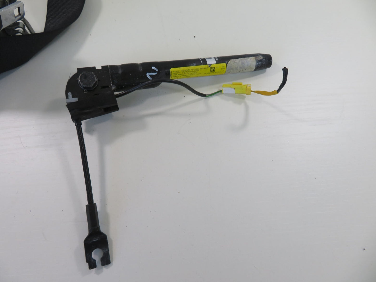 FIAT 500 OSF DRIVER SEAT BELT WITH TENSIONER 07354654010 2007-2014 1728-2