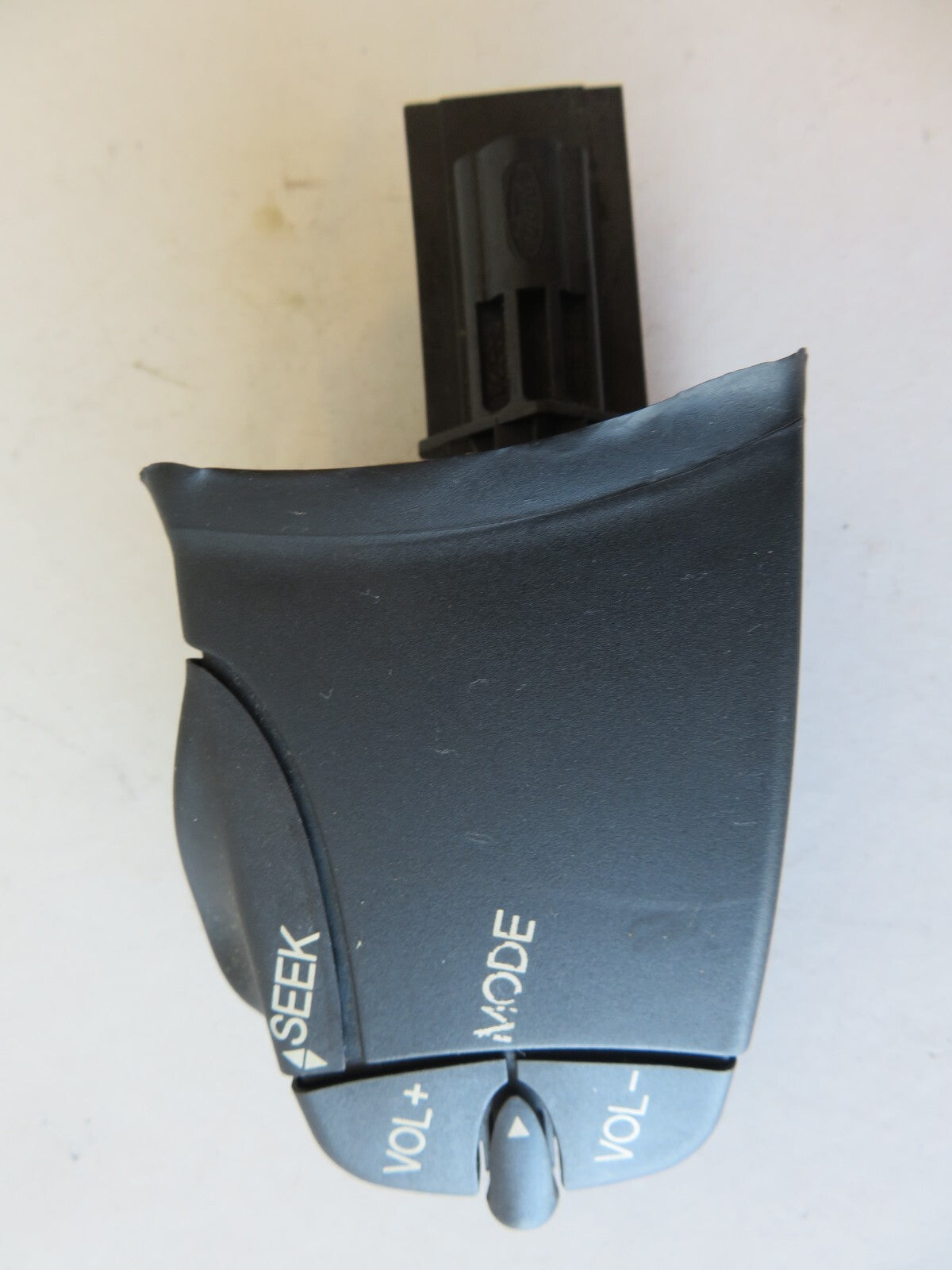 FORD MONDEO MK3 STEERING WHEEL VOLUME CONTROLS  98AB14K147AC 2001-2007 RA04