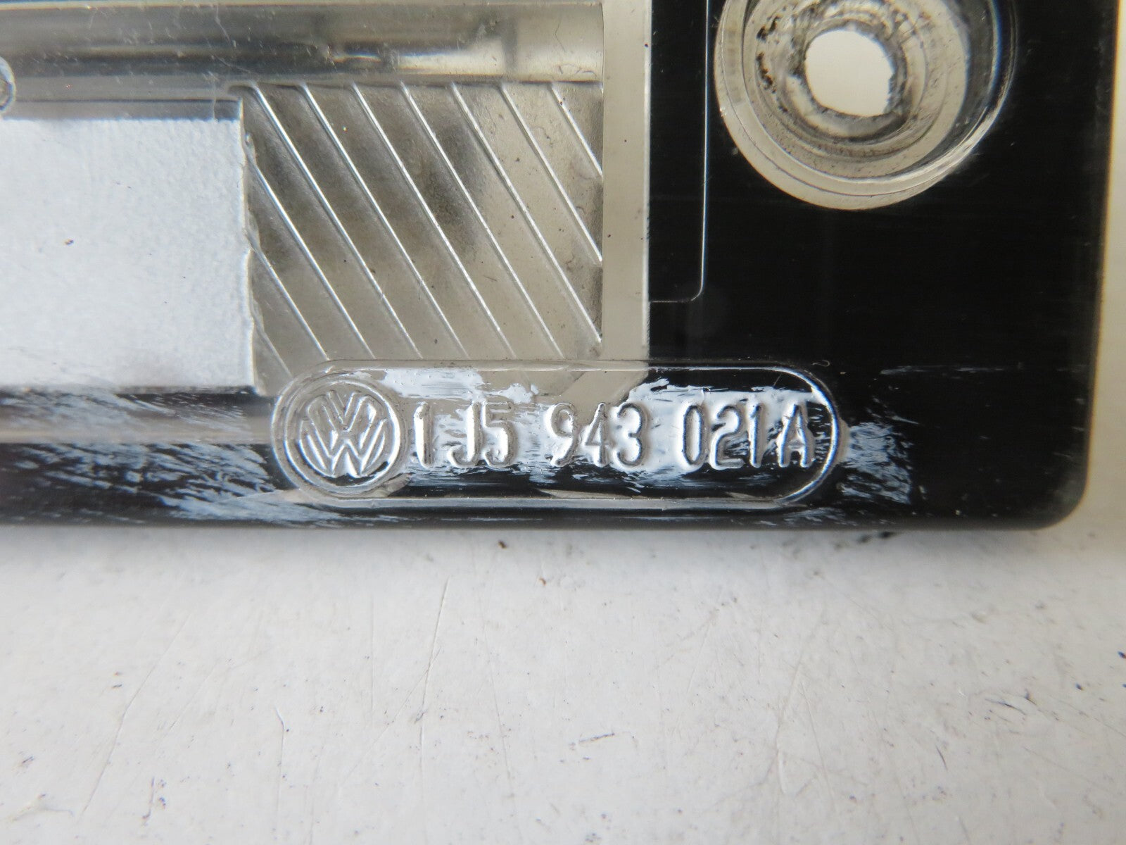 VOLKSWAGEN VW PASSAT B5.5 REAR NUMBERPLATE LIGHT 1J5943021A 01-05 AMS1348-2