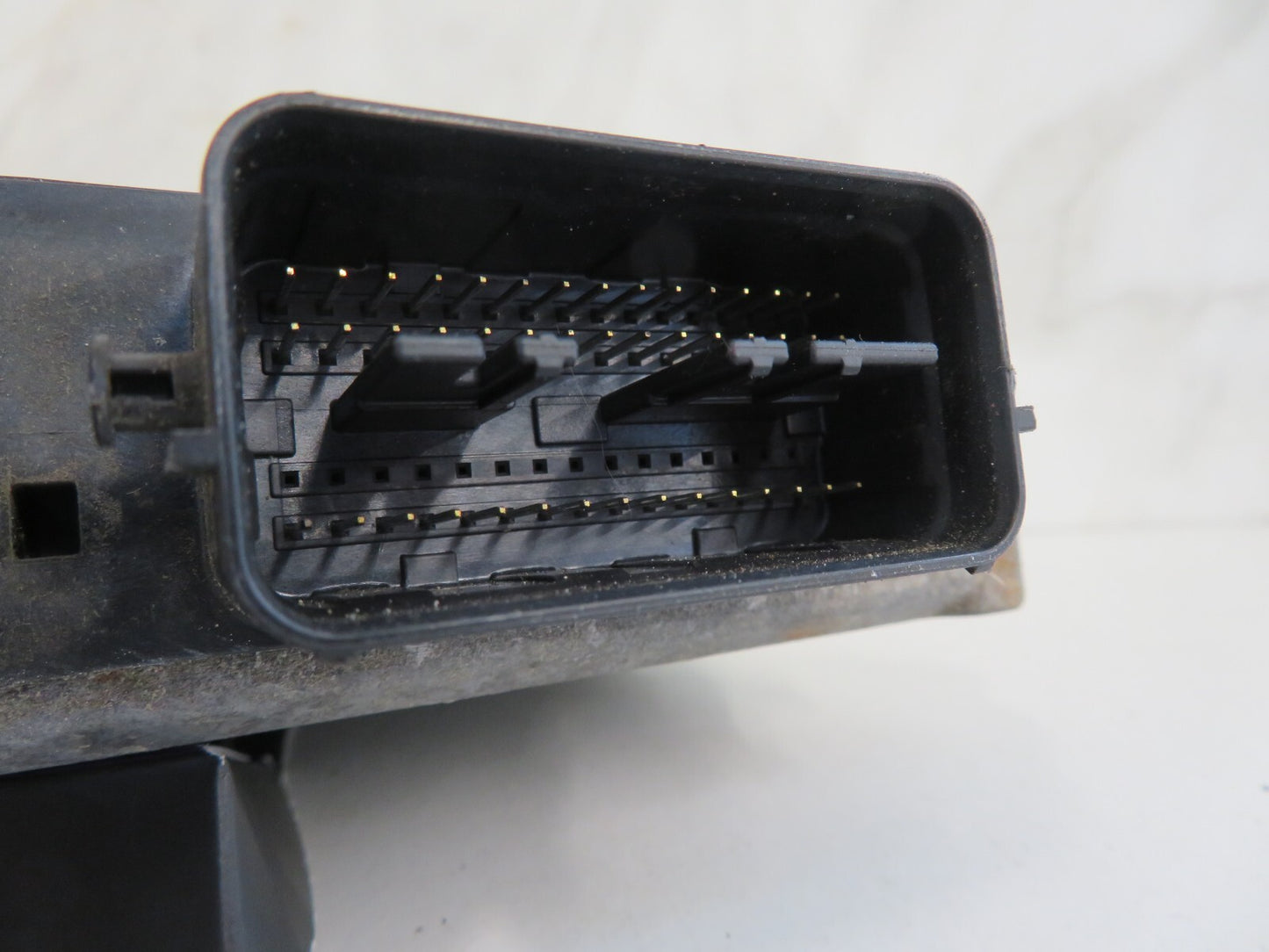 SUZUKI SWIFT ENGINE CONTROL ECU 33920-62J0 2006-2010 AM1232-2