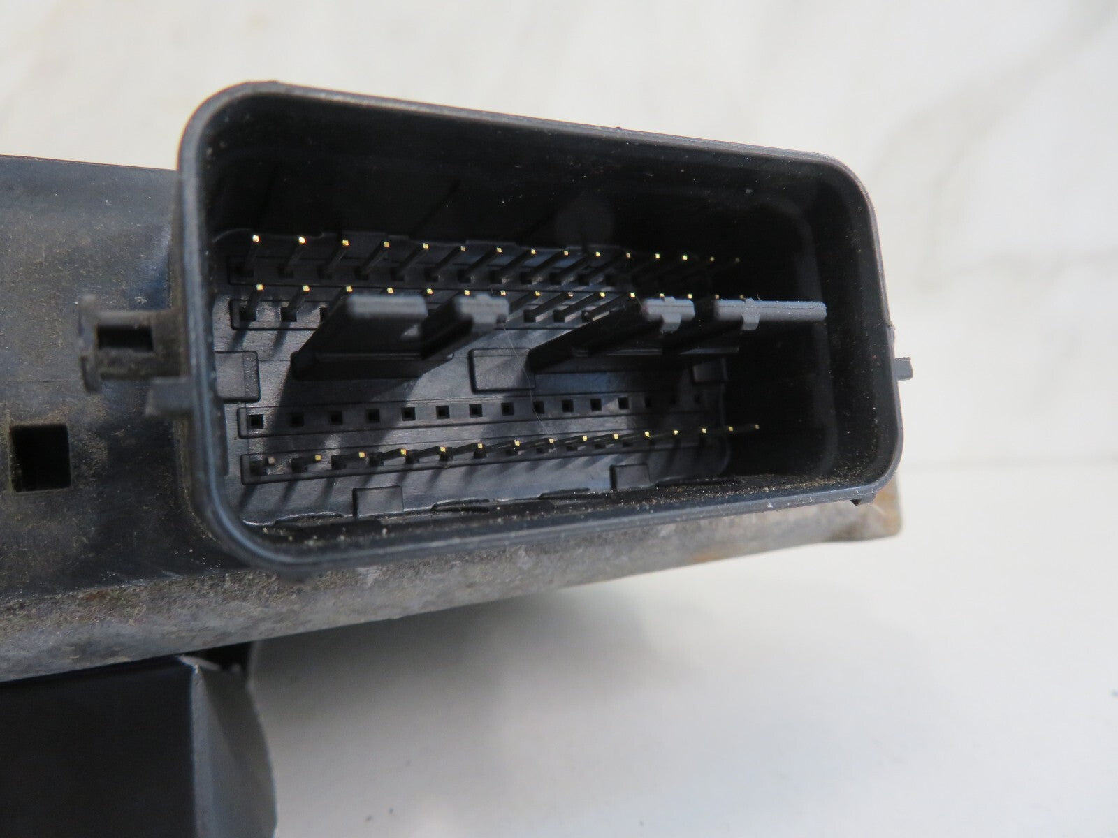 SUZUKI SWIFT ENGINE CONTROL ECU 33920-62J0 2006-2010 AM1232-2