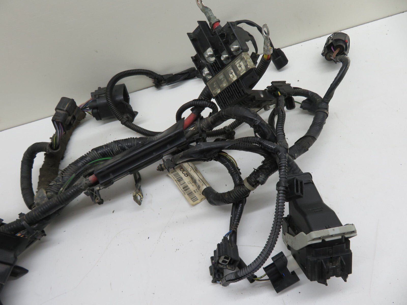 FORD FIESTA MK7 ST180 ENGINE BAY FUSE BOX WITH CUT LOOM 2013-2017 1543-1