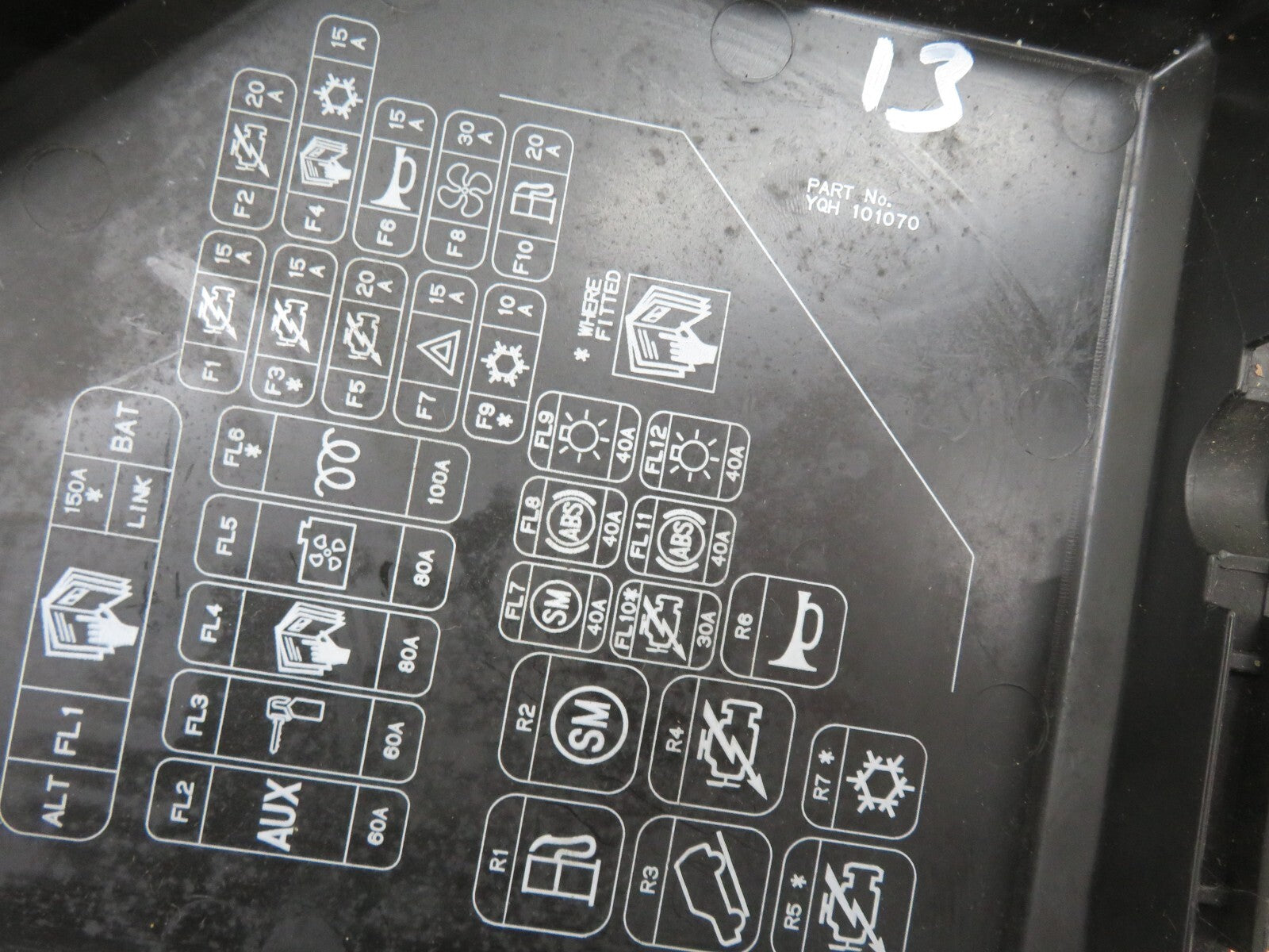 LAND ROVER FREELANDER 1 ENGINE BAY FUSE BOX COVER YQH101070 1998-2004 1310-13