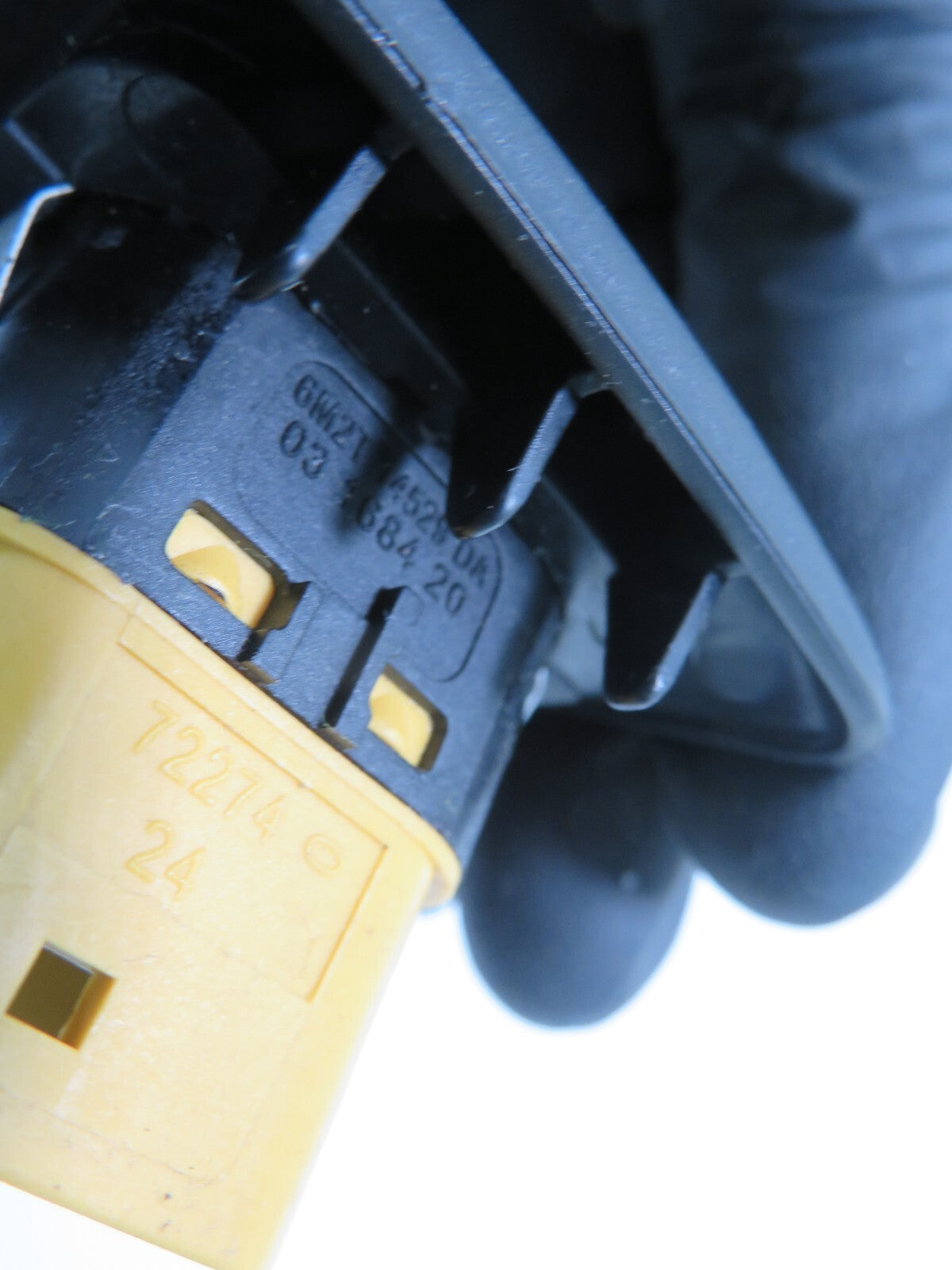 FORD C-MAX NSF WINDOW SWITCH DOOR HANDLE INSERT TRIM 2006-2010 1551-22