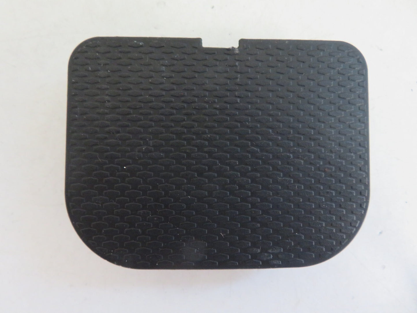 PEUGEOT 4007 REAR BOOT PANEL TRIM 7230A168 2007-2012 A1315-8