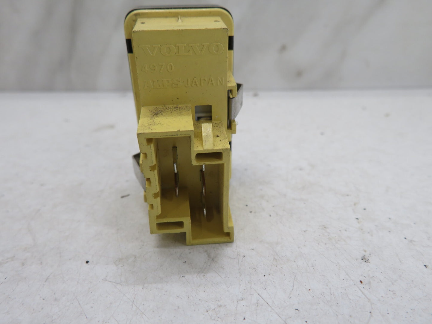 VOLVO V70 MK1 INFO SWITCH 9162959 1996-2000 MIX1550-9