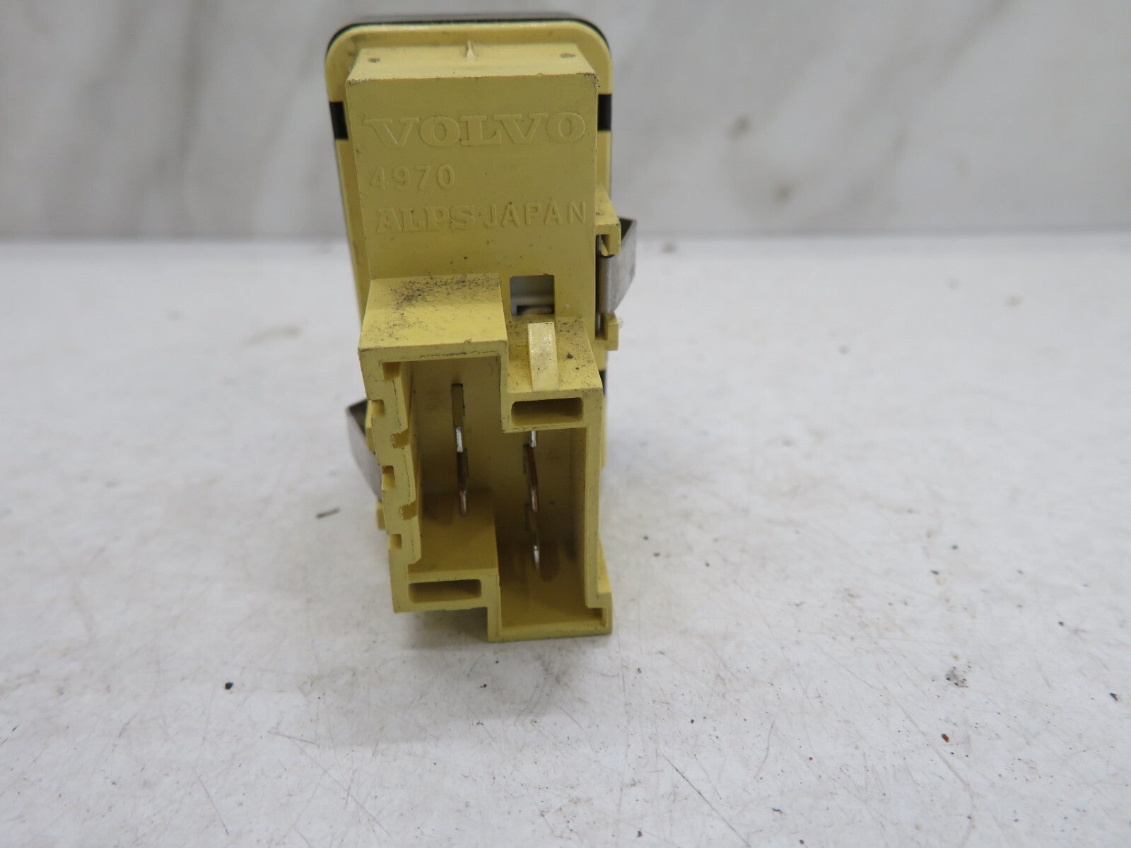 VOLVO V70 MK1 INFO SWITCH 9162959 1996-2000 MIX1550-9