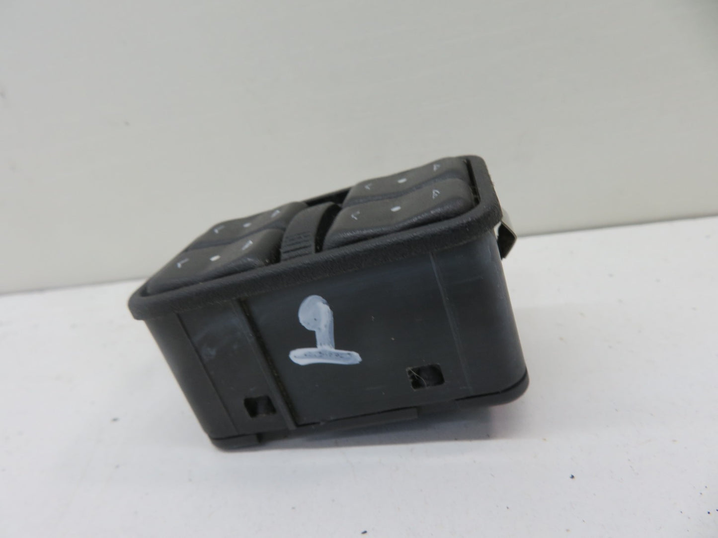 VAUXHALL ZAFIRA A  OS DRIVER WINDOW SWITCHES 90561086 1999-2005 1353-9