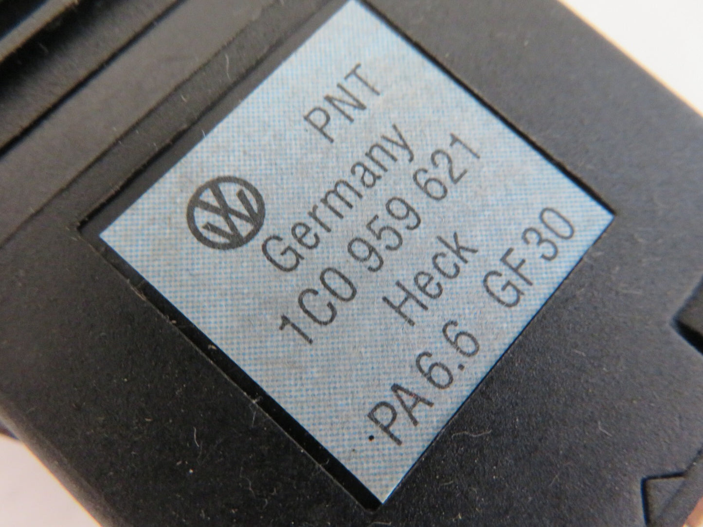 VOLKSWAGEN VW BEETLE REAR WINDSCREEN DEMIST SWITCH 1C0959621 1999-2005 AMS-22