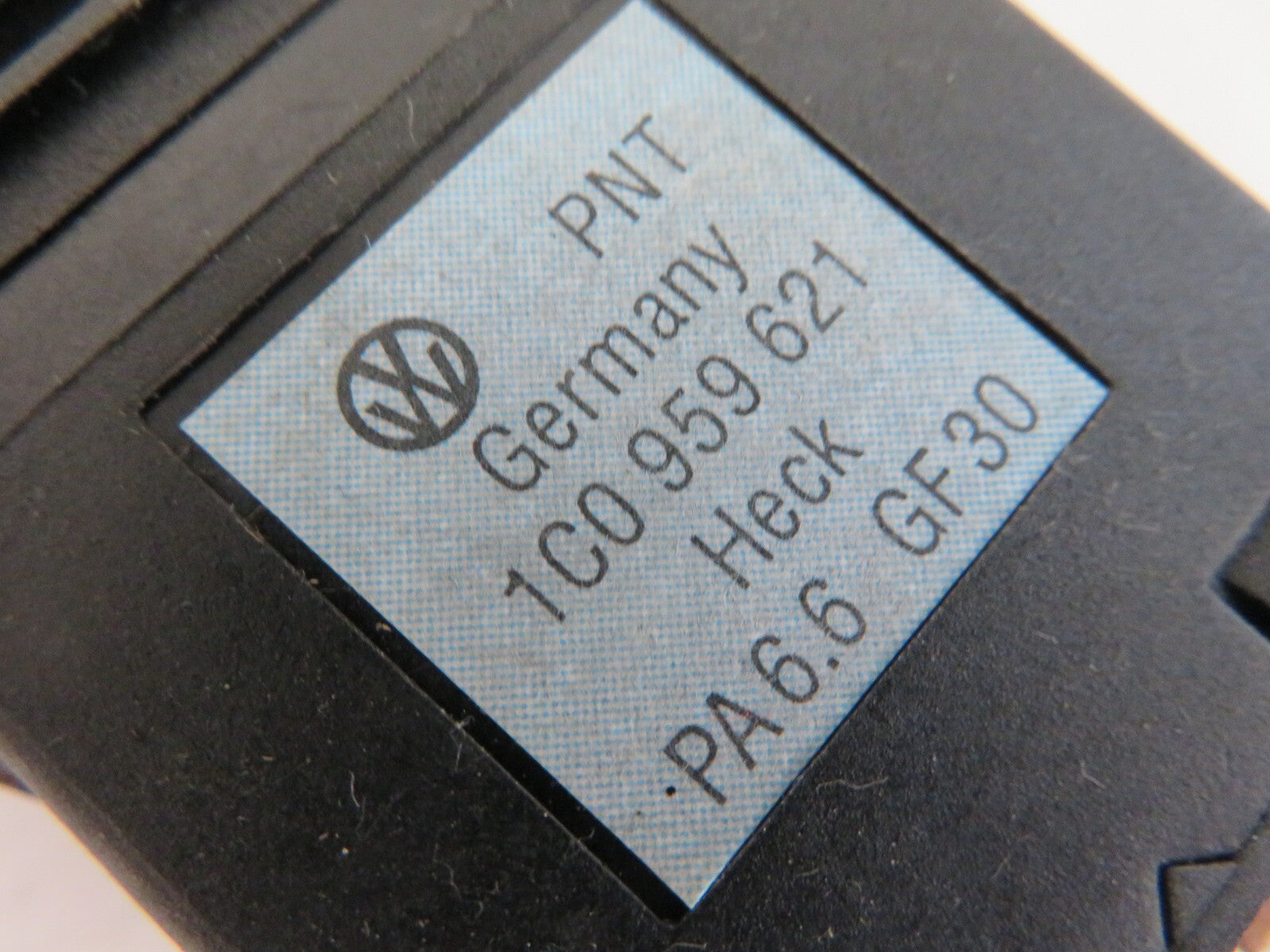 VOLKSWAGEN VW BEETLE REAR WINDSCREEN DEMIST SWITCH 1C0959621 1999-2005 AMS-22