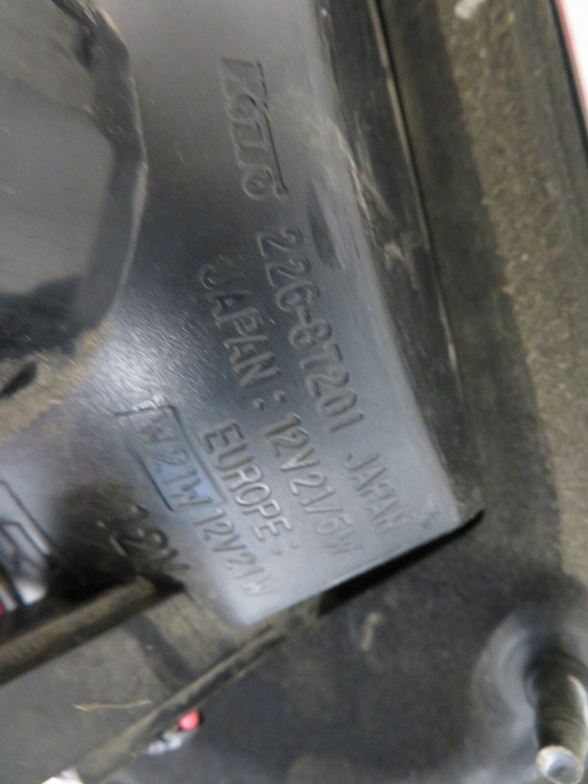 MITSUBISHI GALANT OS REAR TAIL LIGHT 226-87201 1996-2004 MIX-1710-4