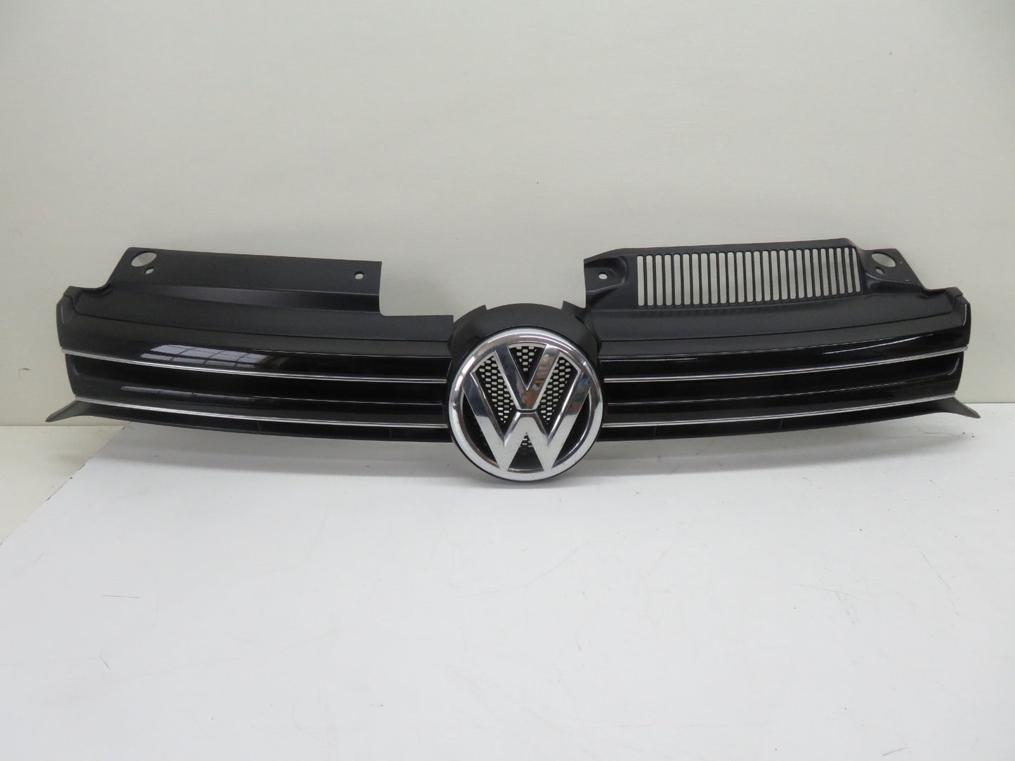 VOLKSWAGEN VW GOLF MK6 FRONT BUMPR GRILL BLACK 2009-2013