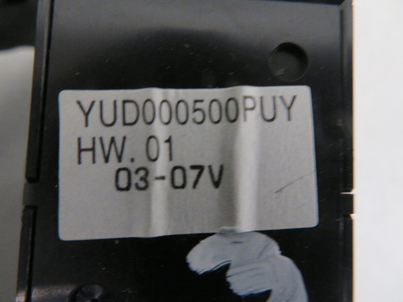 ROVER 75 REAR WINDOW SWITCH YUD000500PUY 1999-2005 1351-3