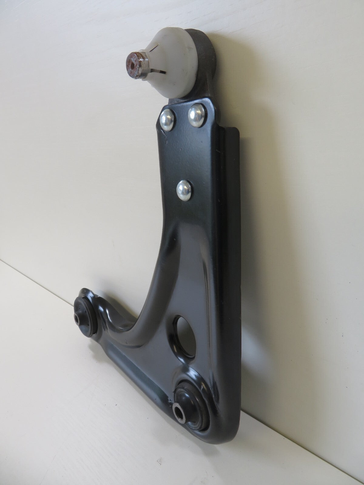 NS PASSENGER FRONT LOWER CONTROL ARM FOR FORD KA MK1 1997-2008 BSJ1899S