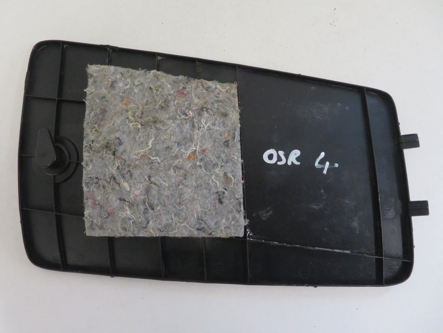 PEUGEOT 4007 NSR BOOT ACCESS TRIM 2007-2012 1603-4