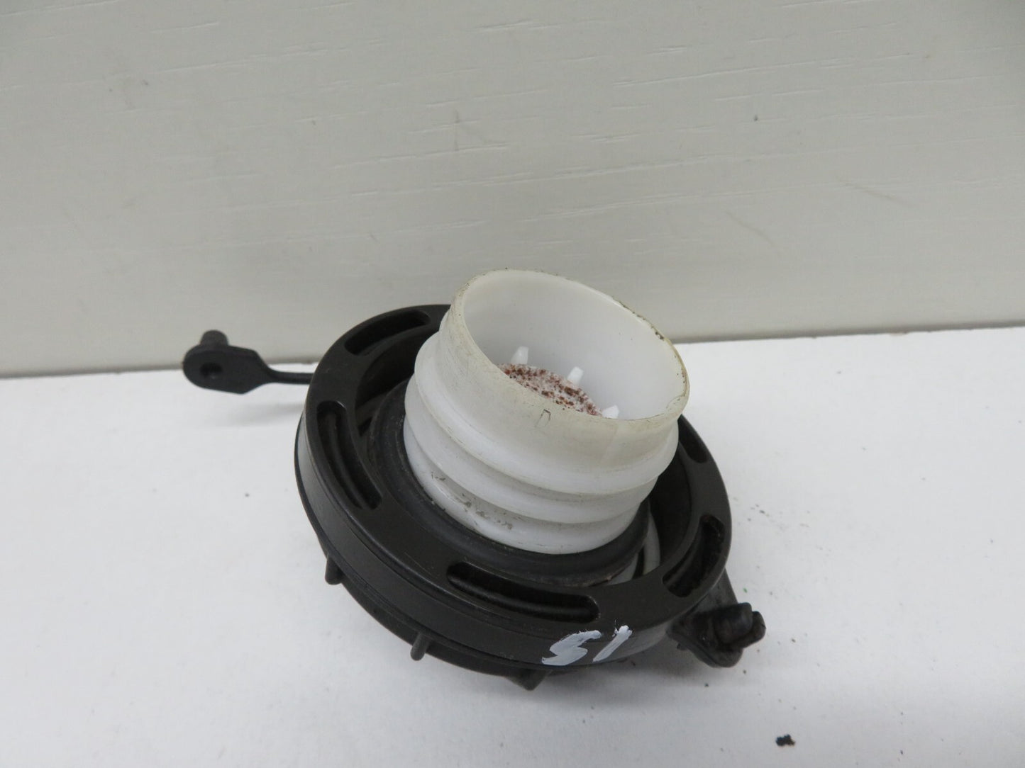 HYUNDAI I40 DIESEL FUEL CAP 2011-2015 A581-15