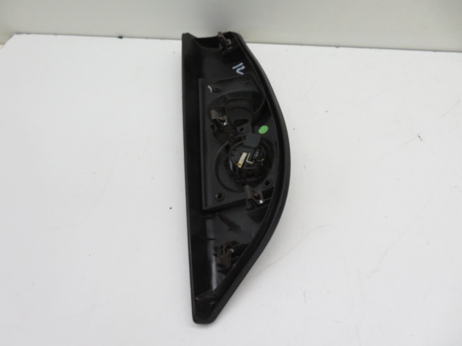 PEUGEOT BIPPER NS PASSENGER SIDE TWEETER COVER TRIM 2008-2015 1721-12