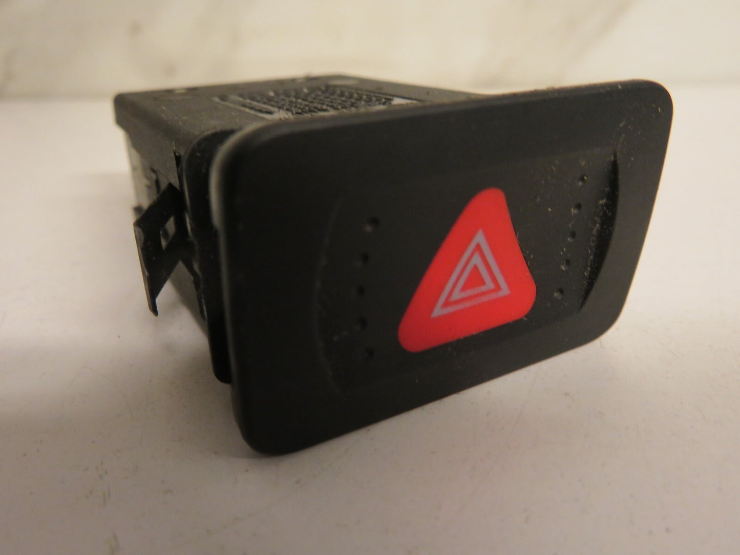 VOLKSWAGEN VW GOLF MK4 HAZARD SWITCH 1J0953235 1998-2004 AMS1703-3