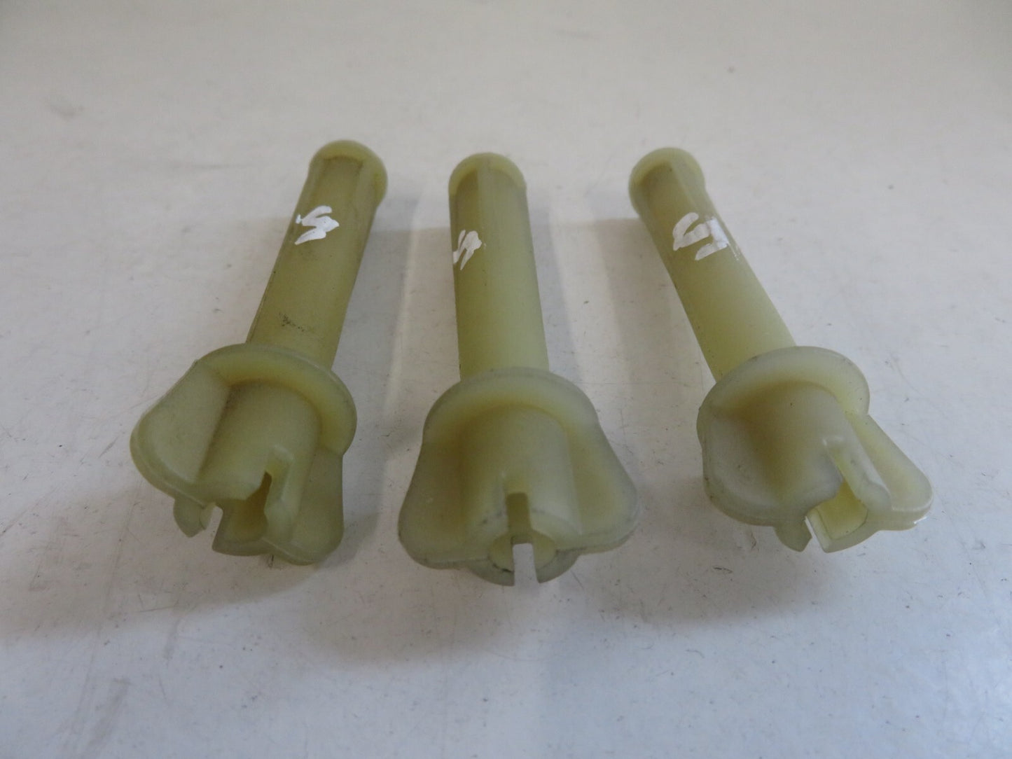 FORD GALAXY MK3 REAR TAIL LIGHT FITTINGS X3 2006-2010 A1425-5