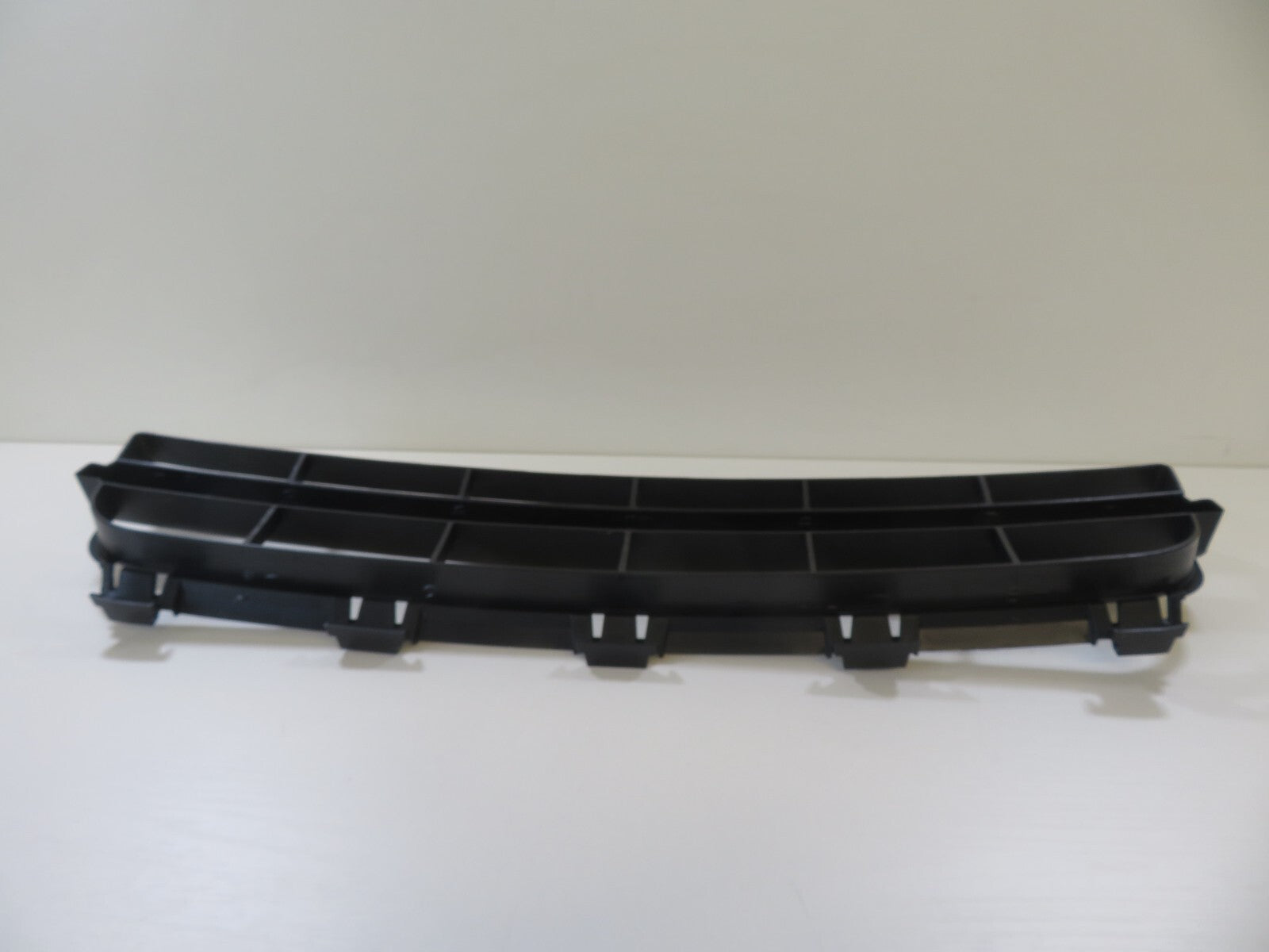 FRONT LOWER BUMPER GRILLE FOR RENAULT CLIO CAMPUS 2006-2010