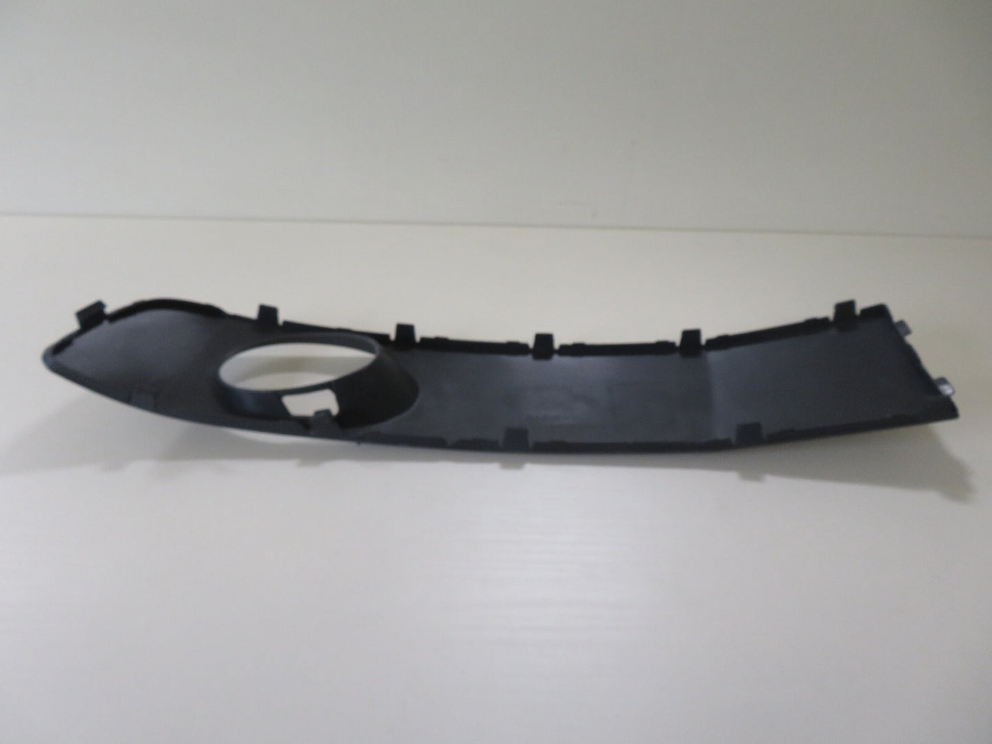 OS DRIVER RH FRONT BUMPER GRILLE FOG SURROUND FOR VW TRANSPORTER 2003-2015