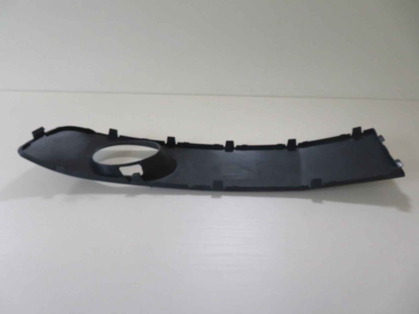 OS DRIVER RH FRONT BUMPER GRILLE FOG SURROUND FOR VW TRANSPORTER 2003-2015