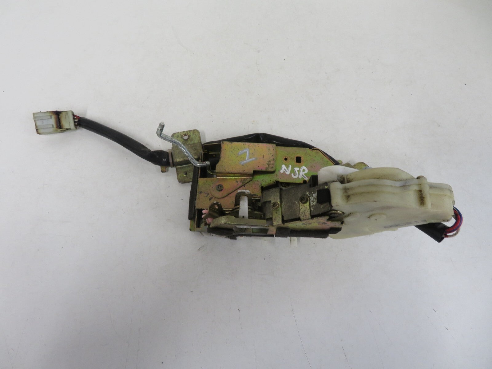 HONDA CRV MK2 NSR DOOR LOCK CATCH 2002-2006 1624-1