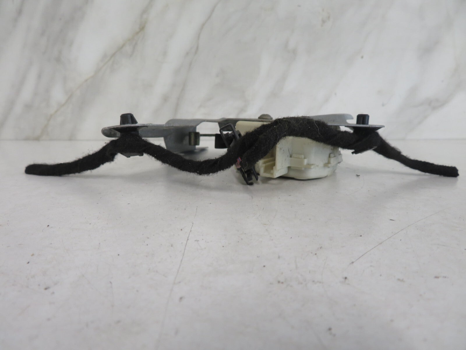 VOLKSWAGEN VW BEETLE FUEL FLAP ACTUATOR 3B0959781A 1999-2005 1641-7