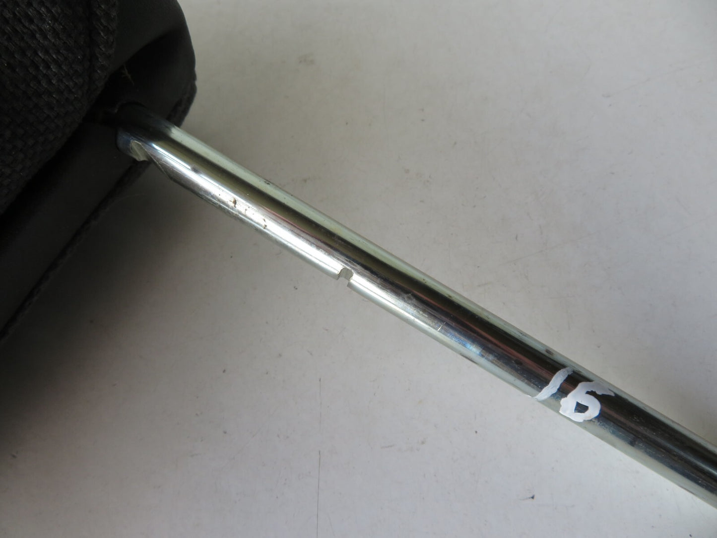 LAND ROVER DISCOVERY 3 REAR CLOTH HEAD REST MIDDLE L/R 2005-2009 AMS1115-16