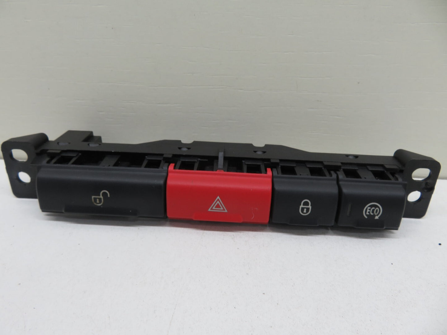 LAND ROVER FREELANDER 2 HAZARD DOOR LOCK SWITCHES AH52-13D734-A 2007-2014 1542-6