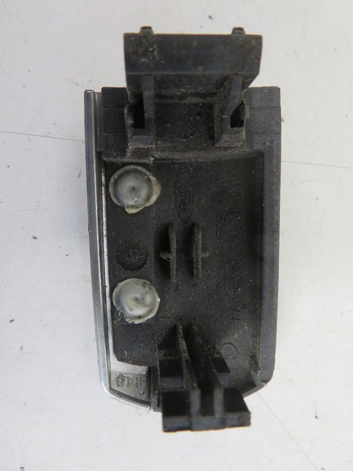 FORD MONDEO MK3 NSR DOOR HANDLE END CAP 2000-2007 1342-25