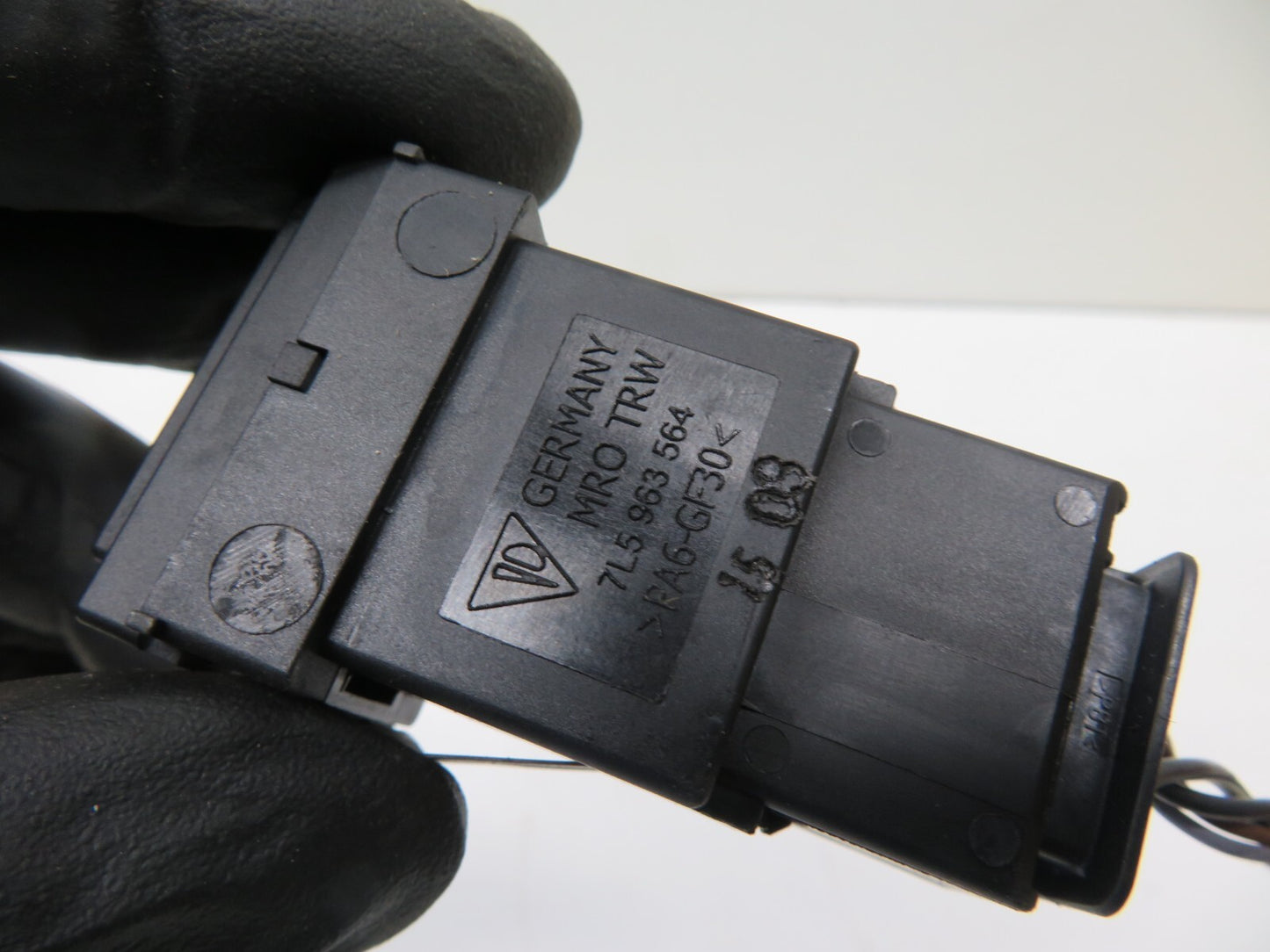 PORSCHE CAYENNE 955 HEATED SEAT SWITCH 7L5963564 2003-2006 1721-22