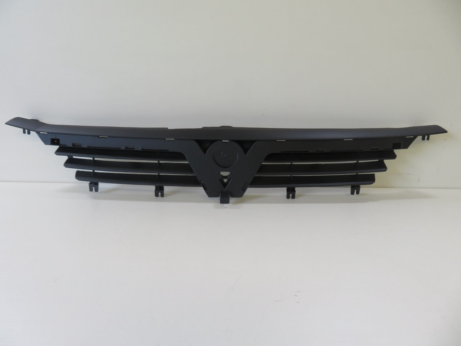 FRONT GRILLE FOR VAUXHALL VECTRA 1996-2002 HF-OP33002-02
