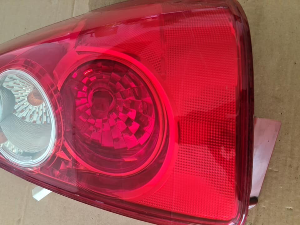 MAZDA 3 OS DRIVER REAR TAIL LIGHT 2006-2010
