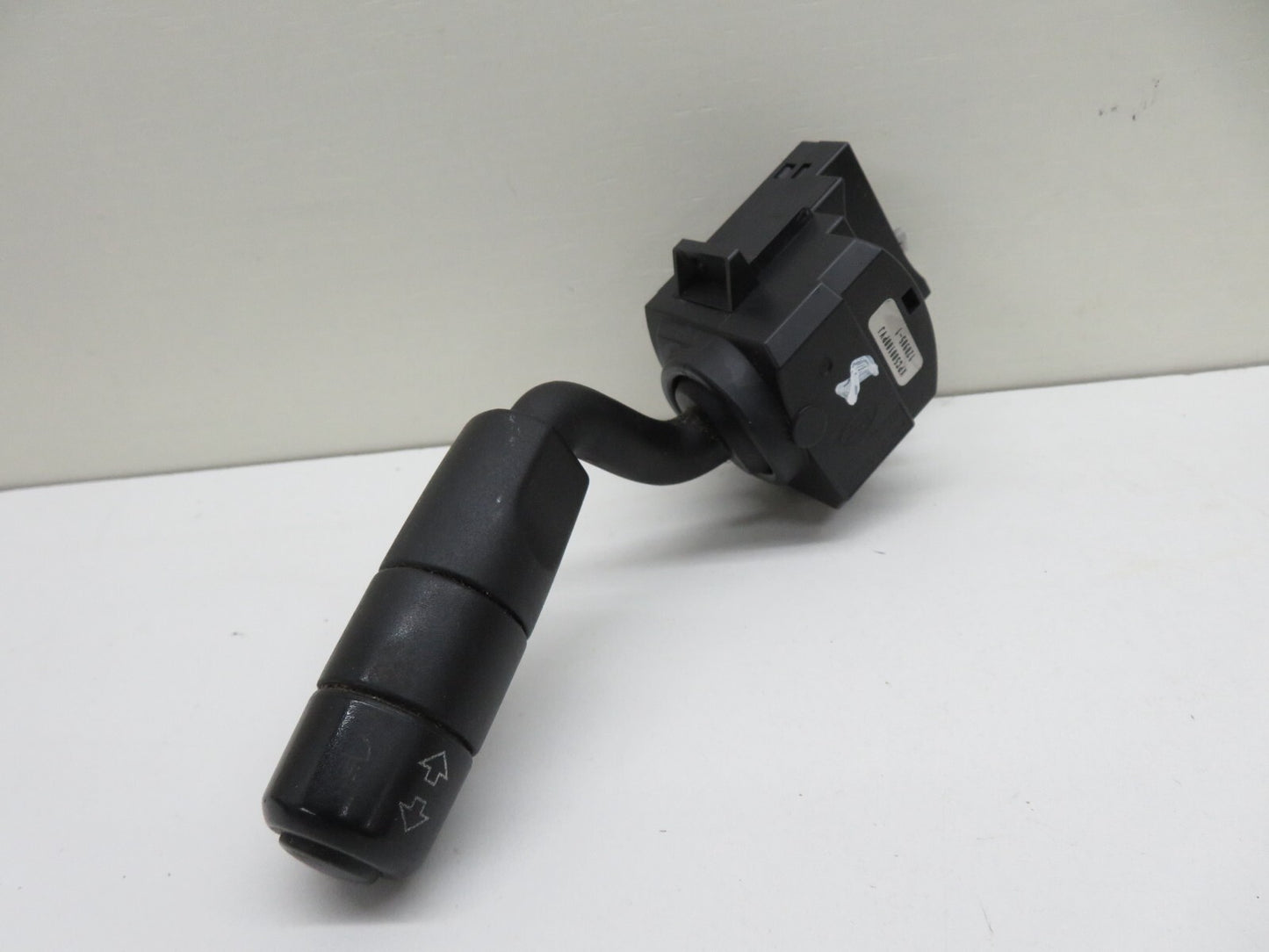 LAND ROVER DISCOVERY 3 INDICATOR STALK XPC500100 2005-2009 1212-8