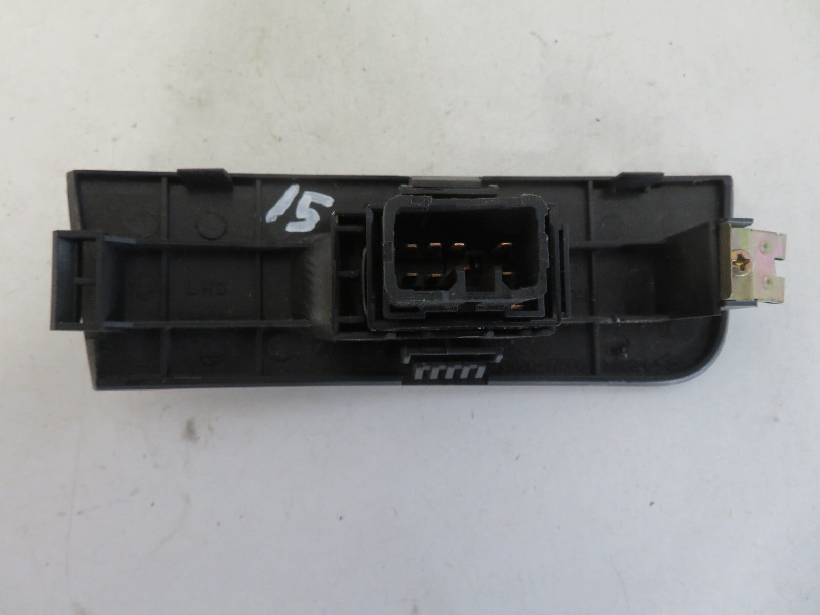 HYUNDAI MATRIX NSR WINDOW SWITCH 93580-17500 2001-2010 HYMIX1411-15