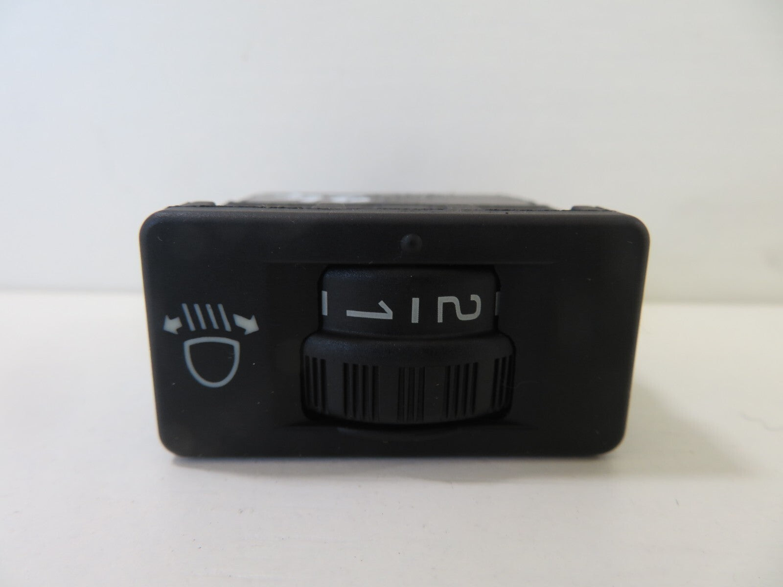 PEUGEOT 308 HEADLIGHT LEVEL SWITCH 96366692XT 2007-2013 1349-24