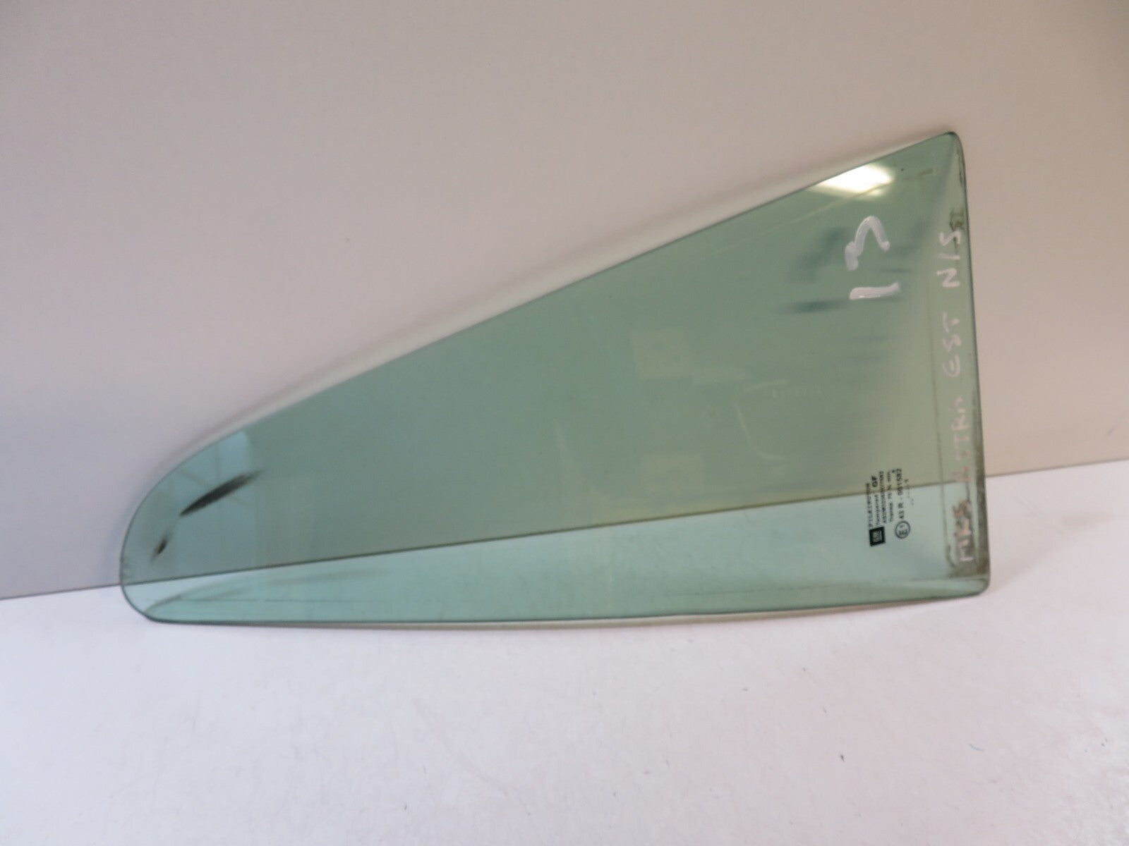 VAUXHALL ASTRA MK5 ESTATE NS REAR QUARTER GLASS 2004-2010 misc1659-13