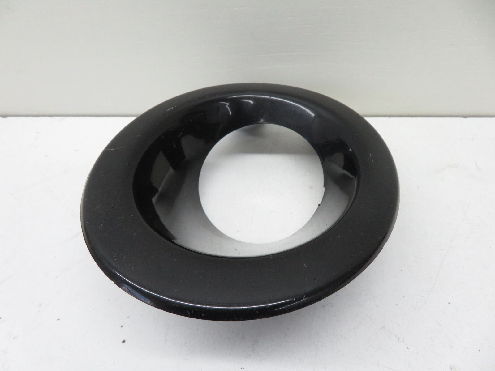 LAND ROVER FREELANDER 2 OS DRIVER FRONT FOG LIGHT SURROUND TRIM 2006-2014