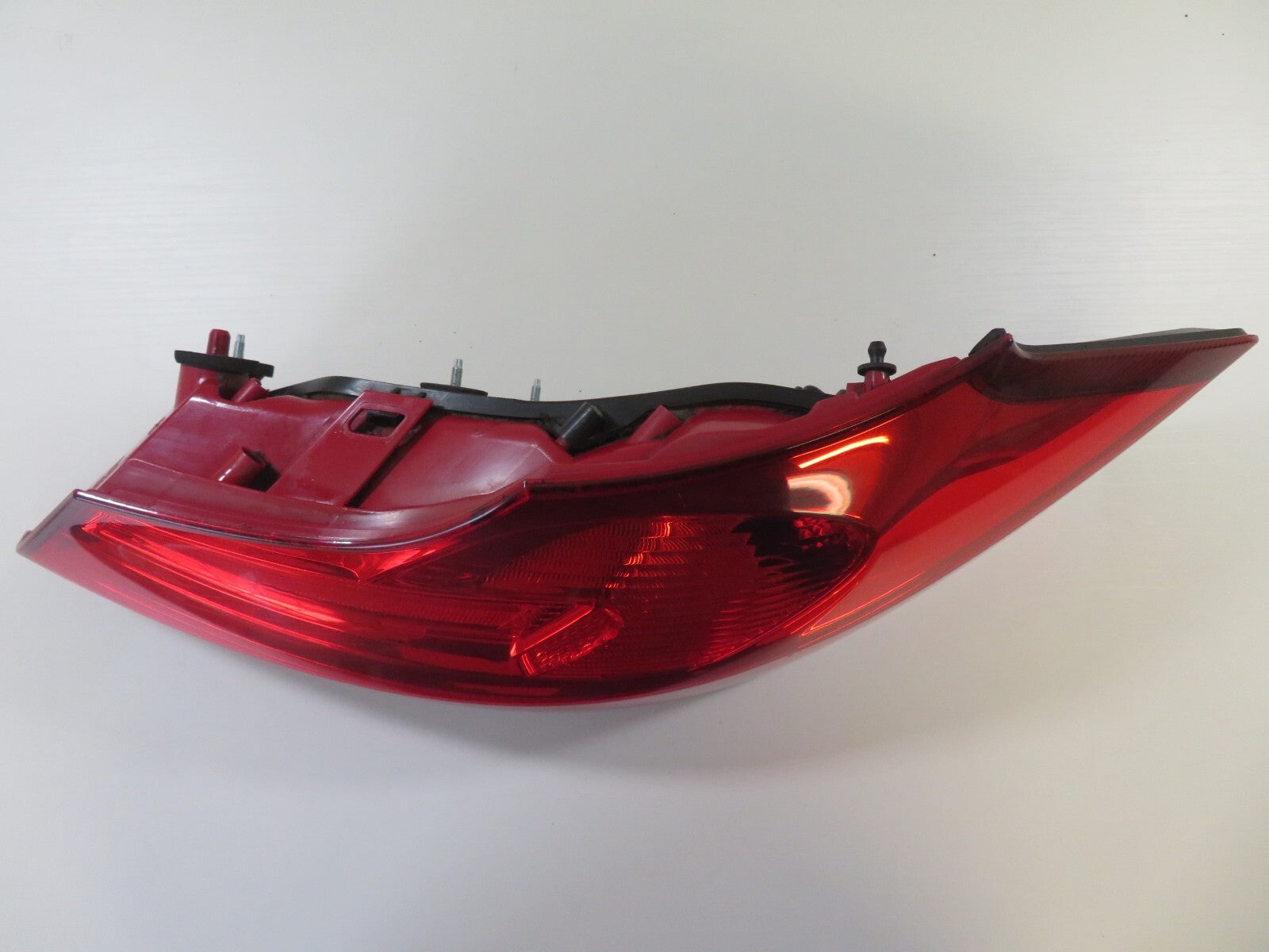 VAUXHALL INSIGNIA ESTATE OSR DRIVER REAR TAIL LIGHT 13226857 2008-2013 NSBK1730